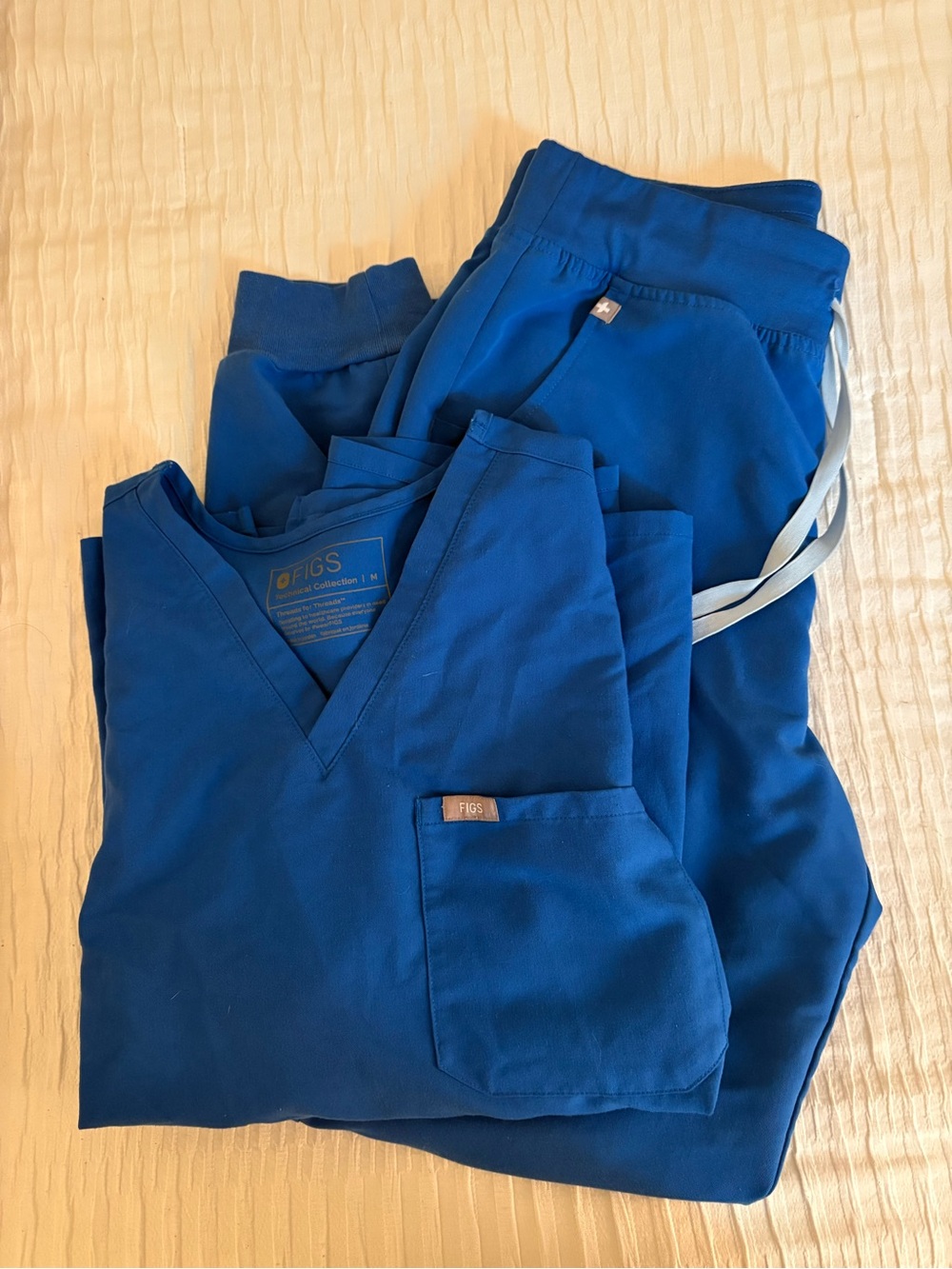 Figs Women’s Catarina Top and Zamora Pants in Royal Blue